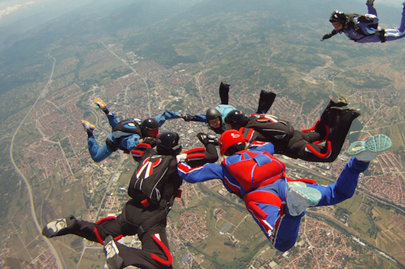 Concierge Belgrade | Tandem parachuting jump